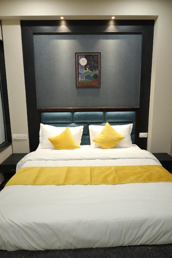 Hotel The Bell Ludhiana Bagian luar foto